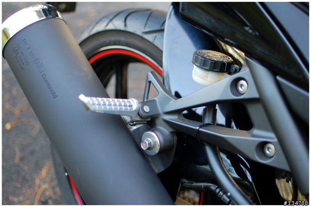 [開箱]走進高雄城市的白色小忍者Ninja250R!圖多!