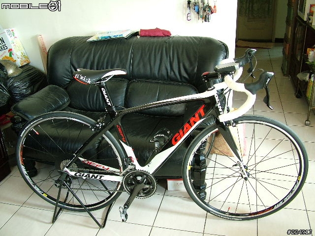[分享]2010年GIANT DEFY Advanced 2 入手細部照片