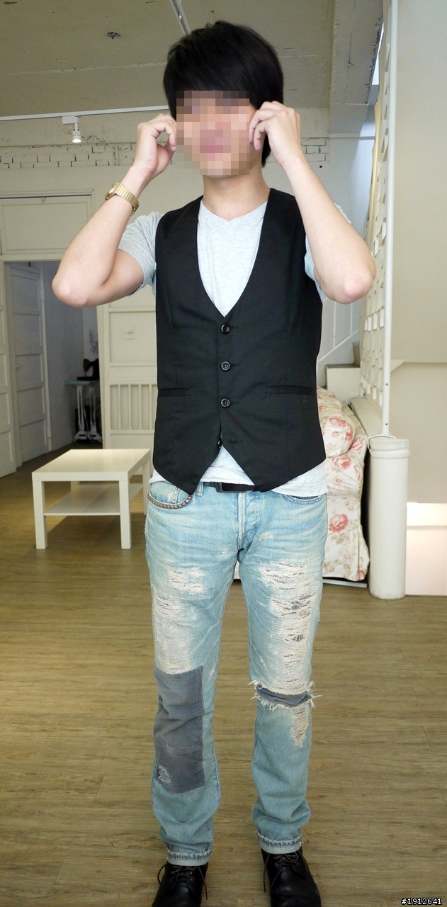 [分享] Hysteric Glamour HG NOBU SP Remake Denim (Light Indigo) W30