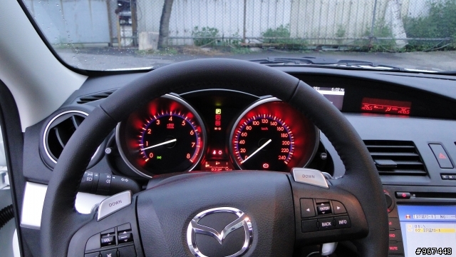 小弟在台灣的第一台車-------Mazda 3 2.0 5D