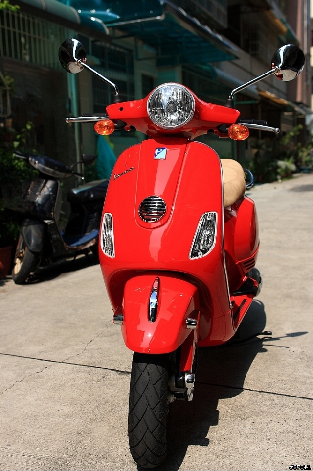 [開箱] Vespa LX125 火紅...