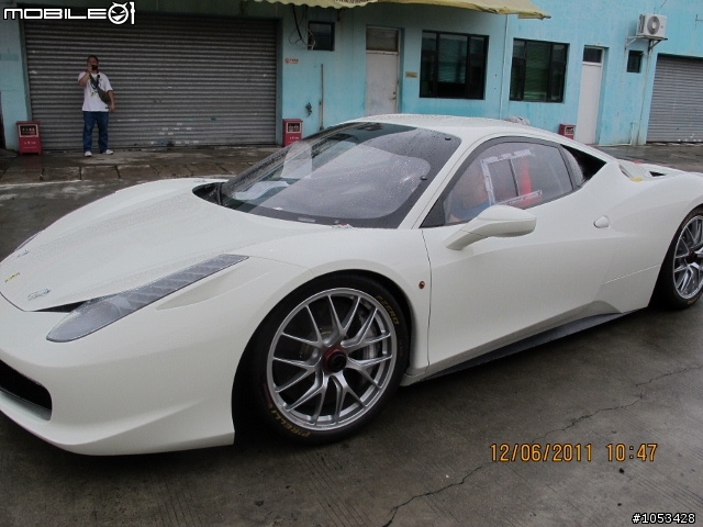 一堆賽道版458 IN ZIC