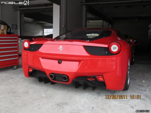 一堆賽道版458 IN ZIC