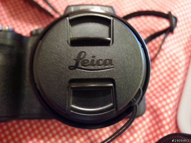 Leica V-LUX-2開箱