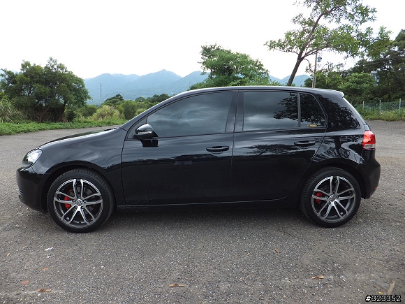 走自己的中庸之道---GOLF 1.6 TDI TL