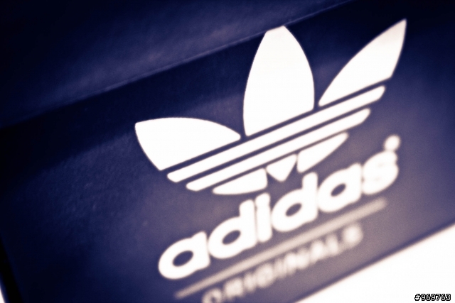 (開箱) adidas 降谷建志著用