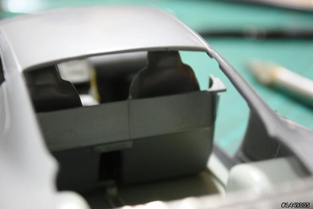 REVELL  1/24  AUDI  R8  作工中...