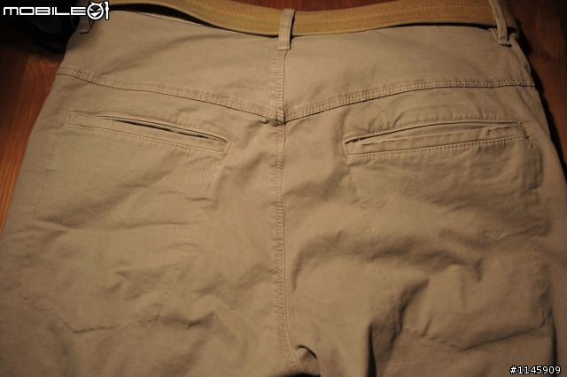 [今年最後一條]Nudie 2011 AW Khaki Slim Sanded