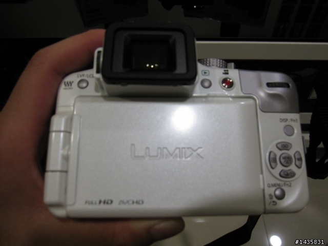 今天不敗家就不回家!!! 白色G3開箱~~~