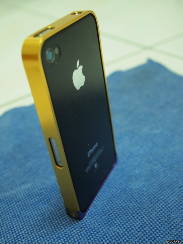 [分享]開到爛的IPHONE4,但外型大不同!