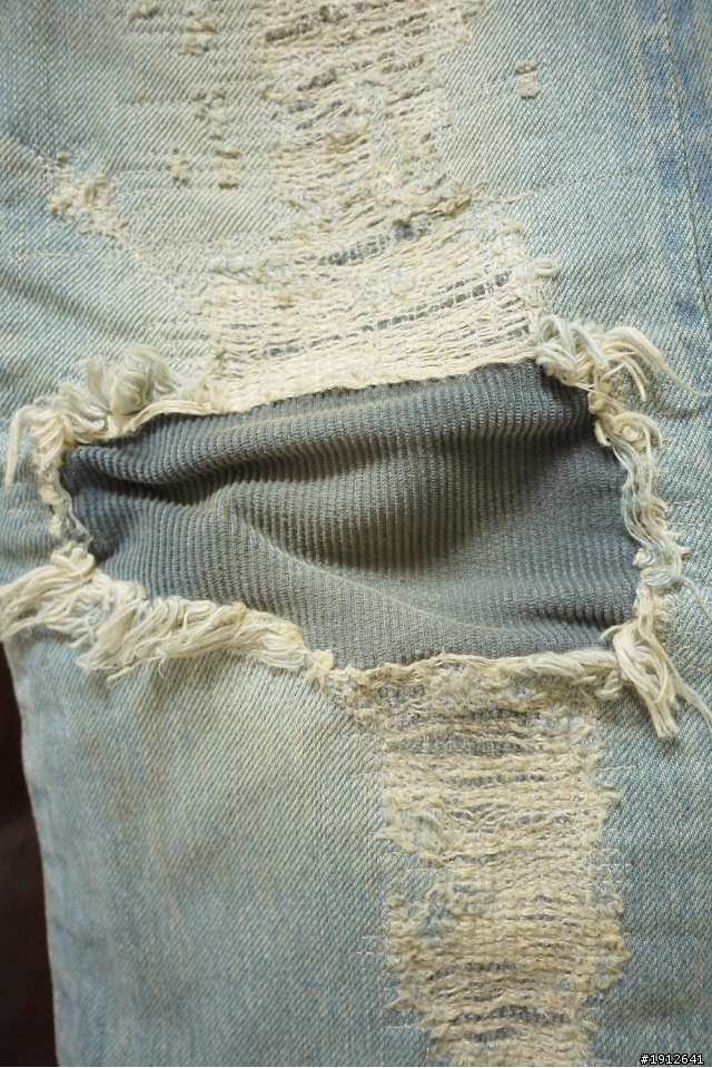 [分享] Hysteric Glamour HG NOBU SP Remake Denim (Light Indigo) W30
