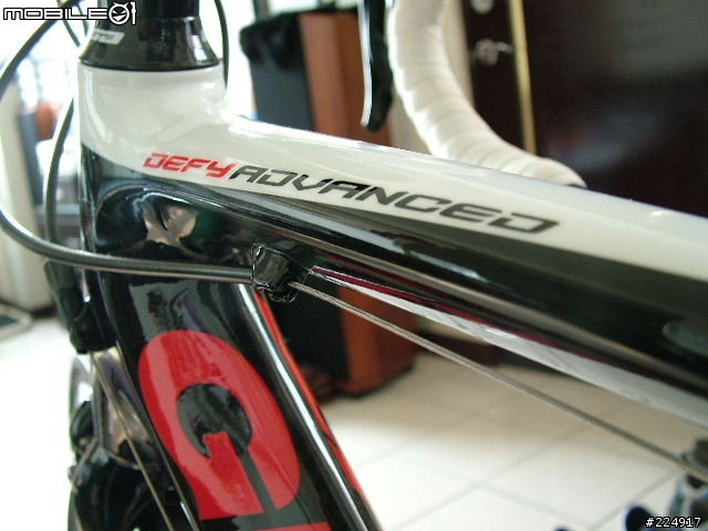 [分享]2010年GIANT DEFY Advanced 2 入手細部照片