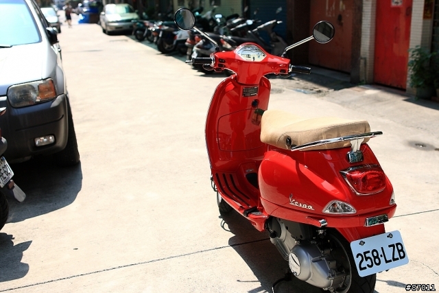 [開箱] Vespa LX125 火紅...