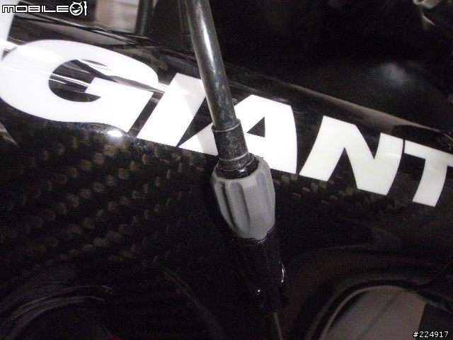 [分享]2010年GIANT DEFY Advanced 2 入手細部照片