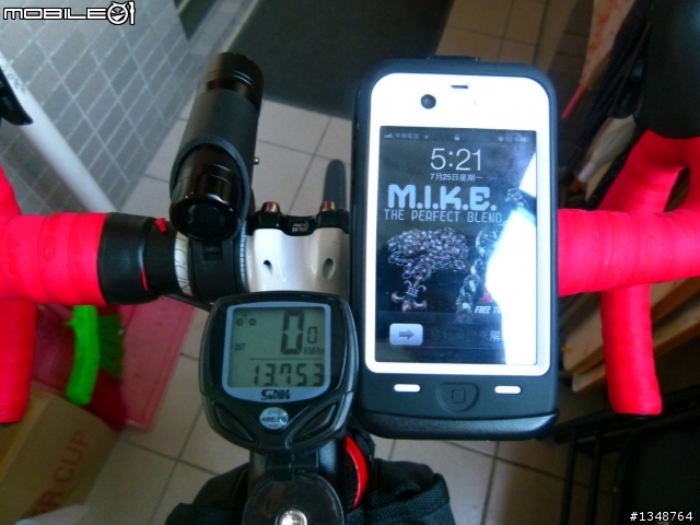 [分享]自製IPHONE4車架