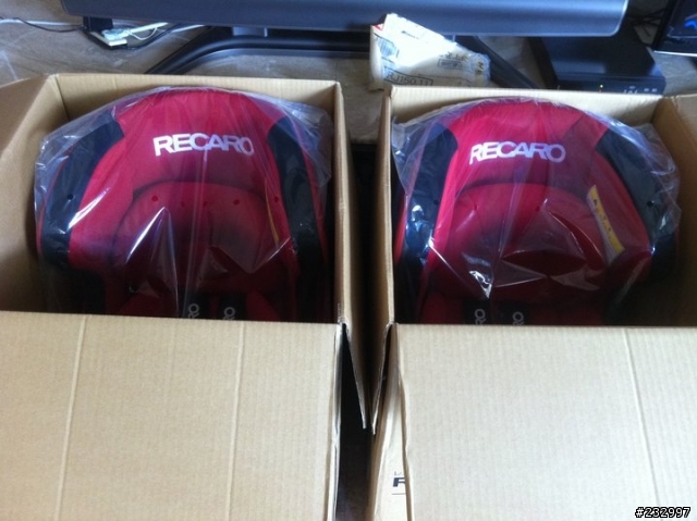 RECARO star+i 兒童安全座椅 之 GTI可以很熱血"但也可以很居家"!