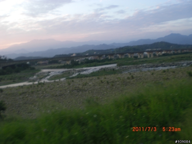 2011.7.3早，失望的『苗栗縣後龍溪左岸自行車道』