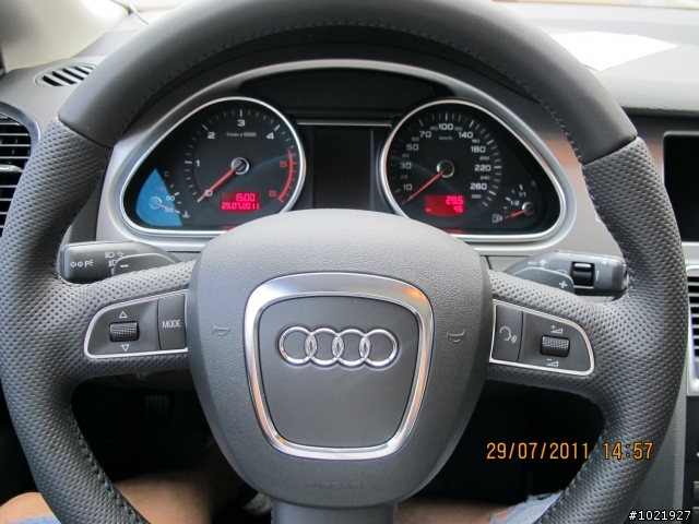 Q7驗車(小小開箱) (2011/08/05 新增生日禮物開箱)