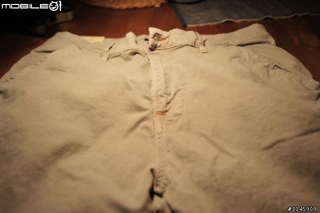 [今年最後一條]Nudie 2011 AW Khaki Slim Sanded