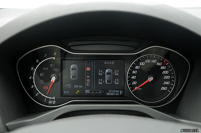 mondeo ecoboost之碧海藍天香車美人開箱!!!
