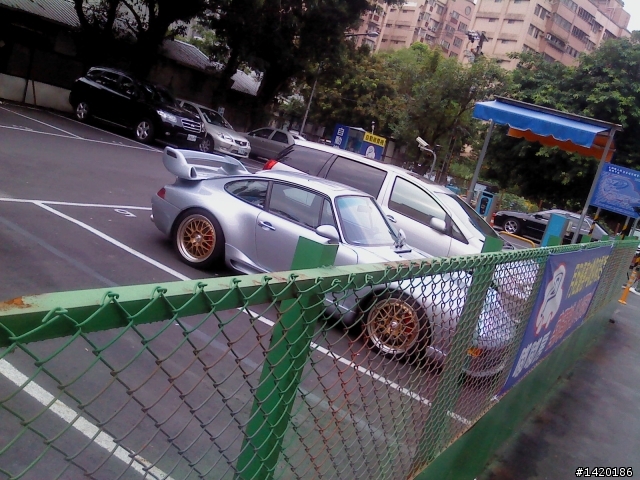 銀色小蛙