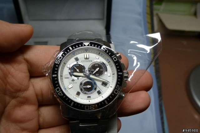 【簡單開箱】CITIZEN電波微粒體格紋專業運動錶+極限勇者光動能電波錶
