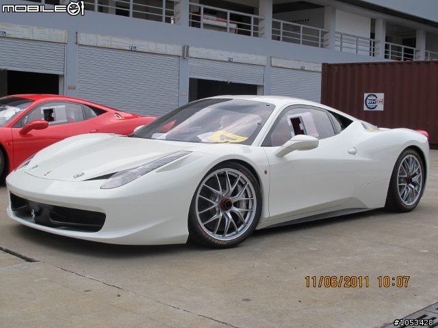 一堆賽道版458 IN ZIC