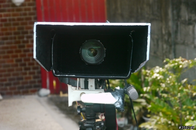 DIY_300元搞定DSLR拍片的遮光斗與承架系統