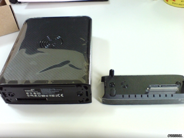 純開箱3TB外接硬碟 Seagate GoFlex Desk USB 3.0 3TB