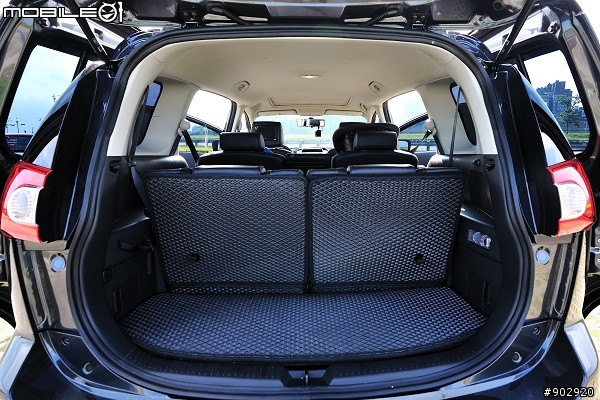 [開箱] 新好爸爸のFord i-MAX Ghia七人座