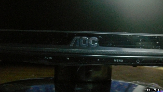 寫的很爛的開箱文AOC E2795VH