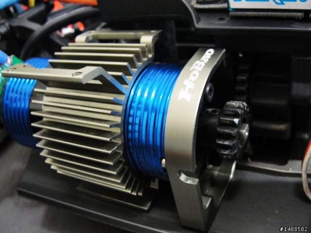 禾寶 HoBao(HB) TT10-ER 1/ 10 競速貨卡－越野貨卡集於一身！