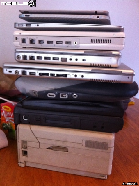 有點不一樣的開箱文 2011 MacBook Air 13"  vs 1988 Compaq STL286