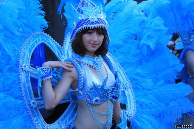 2011辛卯年基隆中元祭海洋老鷹嘉年華遊行（森巴熱浪，美女如雲）