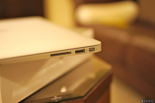[分享] Apple Macbook Air 13" i7 1.8Ghz 4GB 256GB SSD 開箱
