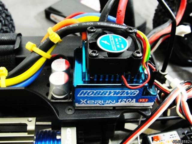 禾寶 HoBao(HB) TT10-ER 1/ 10 競速貨卡－越野貨卡集於一身！
