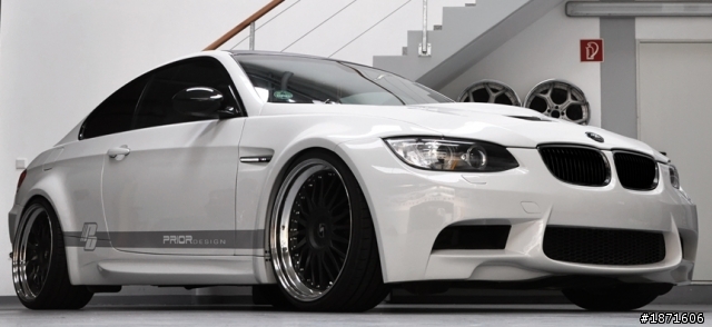 我相信有人會愛上... 陽極蝕刻 Ti-6Al-4V 鈦合金 BMW LOGO