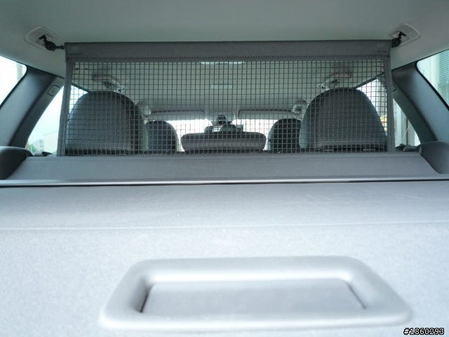 V50 D4 R  6個月滿30000km+後廂隔網開箱