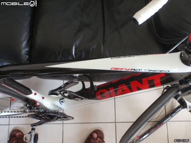 [分享]2010年GIANT DEFY Advanced 2 入手細部照片