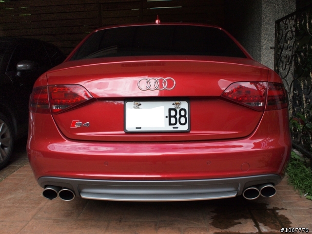 冷門顏色 酒紅 B8 S4 開箱 更新