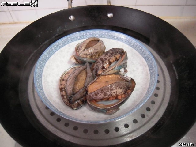 [思鄉料理]低調奢華的~~肥佬黑鮑魚麵線~~^^