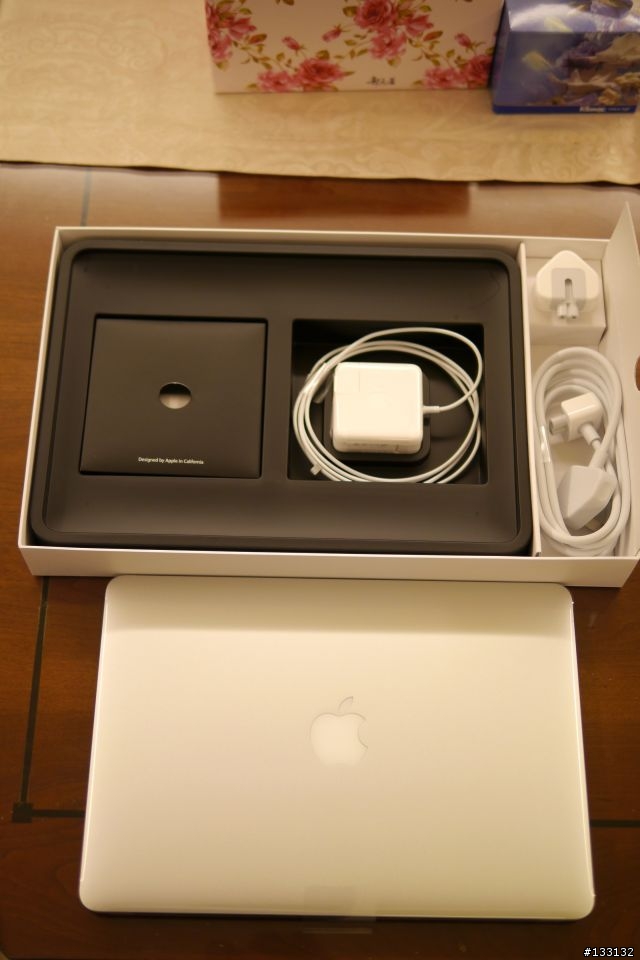 [分享] Apple Macbook Air 13" i7 1.8Ghz 4GB 256GB SSD 開箱
