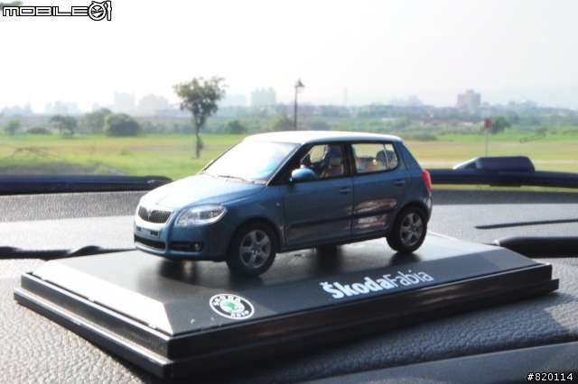 Skoda Fabia Combi 1.2 TSI 點點灰 開箱