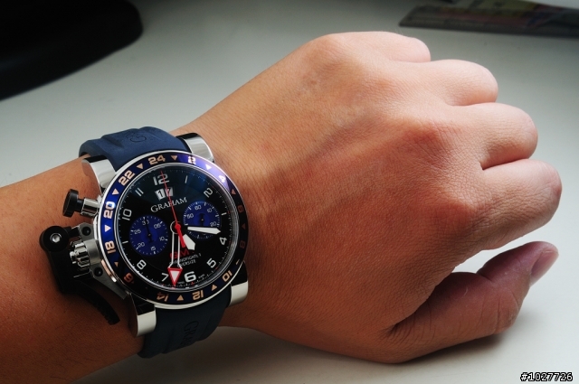 小葛開箱 "Graham chronofighter oversize GMT"圖小多