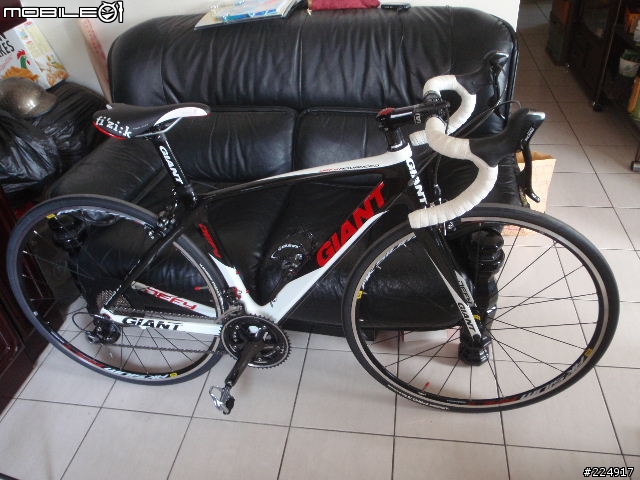 [分享]2010年GIANT DEFY Advanced 2 入手細部照片