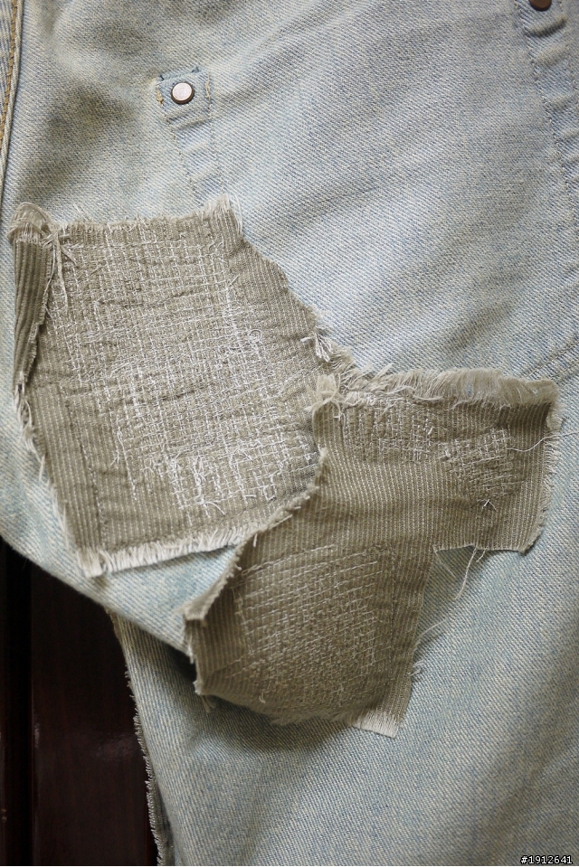 [分享] Hysteric Glamour HG NOBU SP Remake Denim (Light Indigo) W30