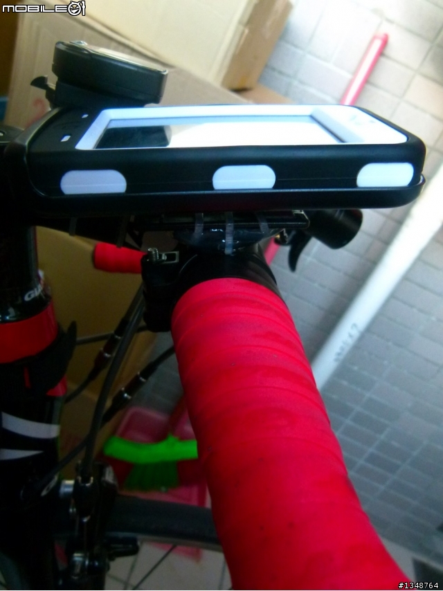 [分享]自製IPHONE4車架