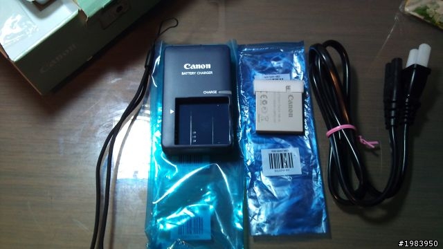 擁有HS的最低門檻－藍色IXUS 115 HS開箱。