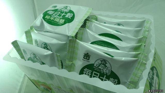 我的新發現-補給聖品(義美-每日十穀養生餅!!)