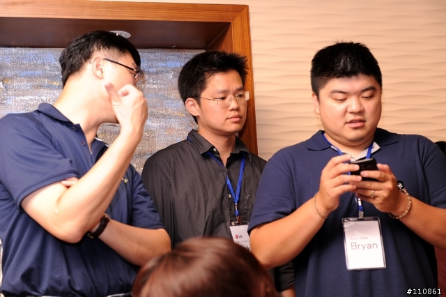 裸視3D誕生-  LG Optimus 3D頂級手機體驗會分享